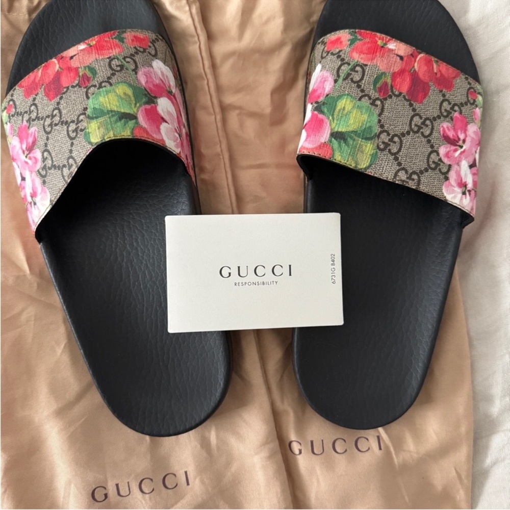 Gucci Bloom Slides